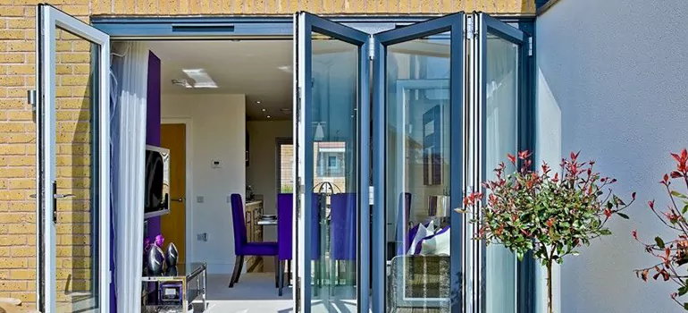 Bifold Door Repairs Near Me in Markham, Ontario