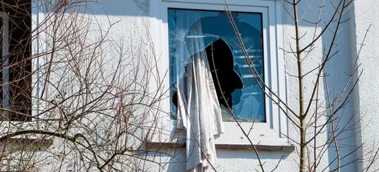 Storm Window Installation Contractors in Markham, Ontario